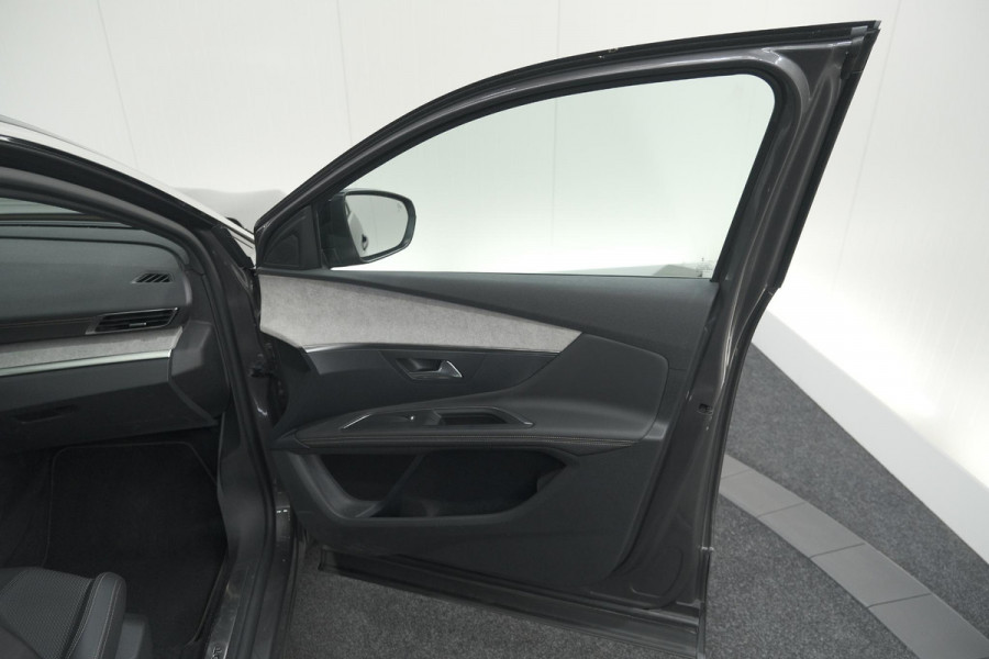 Peugeot 3008 PureTech 130 EAT8 GT | Camera | Dodehoekdetectie | Elektrische Achterklep | Apple Carplay | Stoelverwarming
