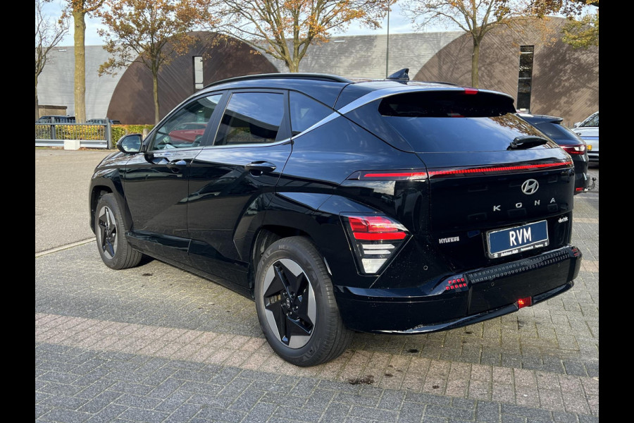 Hyundai Kona Elektro 150 kW Trend 65,4kWh 3-Fase Lader | Dealeronderhouden | Fabrieksgarantie Hyundai tot 2029 | Elektrische Achterklep | Stoel & Stuurverwarming | Afnembare Trekhaak | Rijklaar Geleverd