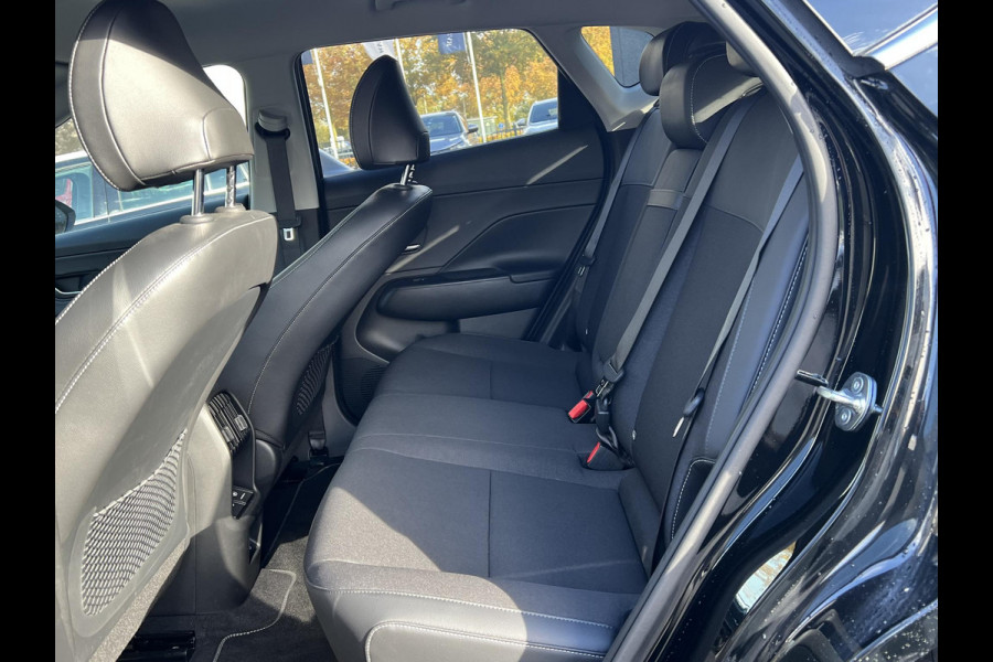 Hyundai Kona Elektro 150 kW Trend 65,4kWh 3-Fase Lader | Dealeronderhouden | Fabrieksgarantie Hyundai tot 2029 | Elektrische Achterklep | Stoel & Stuurverwarming | Afnembare Trekhaak | Rijklaar Geleverd