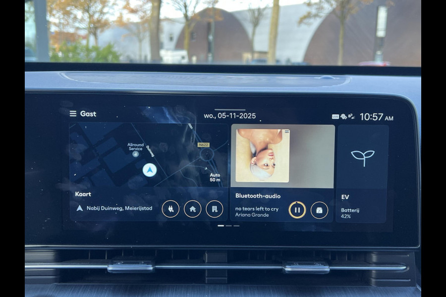 Hyundai Kona Elektro 150 kW Trend 65,4kWh 3-Fase Lader | Dealeronderhouden | Fabrieksgarantie Hyundai tot 2029 | Elektrische Achterklep | Stoel & Stuurverwarming | Afnembare Trekhaak | Rijklaar Geleverd