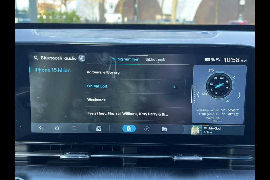 Hyundai Kona Elektro 150 kW Trend 65,4kWh 3-Fase Lader | Dealeronderhouden | Fabrieksgarantie Hyundai tot 2029 | Elektrische Achterklep | Stoel & Stuurverwarming | Afnembare Trekhaak | Rijklaar Geleverd