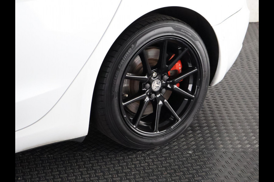 Tesla Model 3 Long Range AWD 75 kWh (351 PK) 500 km actieradius | ACCU 90% | Navigatie | Panoramadak | Stoelverwarming | Leder |