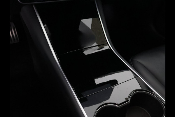 Tesla Model 3 Long Range AWD 75 kWh (351 PK) 500 km actieradius | ACCU 90% | Navigatie | Panoramadak | Stoelverwarming | Leder |