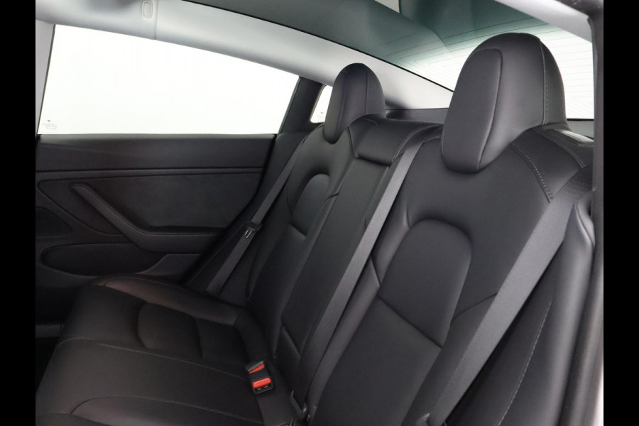 Tesla Model 3 Long Range AWD 75 kWh (351 PK) 500 km actieradius | ACCU 90% | Navigatie | Panoramadak | Stoelverwarming | Leder |