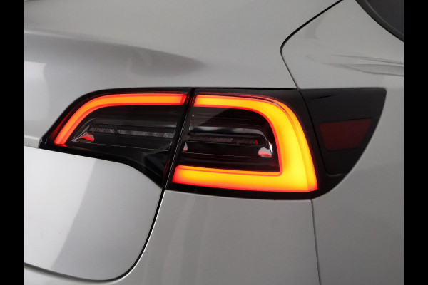Tesla Model 3 Long Range AWD 75 kWh (351 PK) 500 km actieradius | ACCU 90% | Navigatie | Panoramadak | Stoelverwarming | Leder |