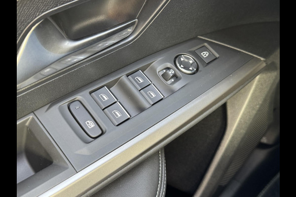 Peugeot 3008 1.2 Hybrid 136 GT | Elektr. achterklep | Adaptive cruise | Camera | Prijs is rijklaar