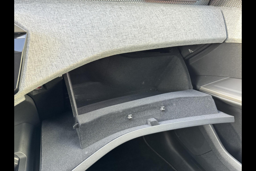 Peugeot 3008 1.2 Hybrid 136 GT | Elektr. achterklep | Adaptive cruise | Camera | Prijs is rijklaar