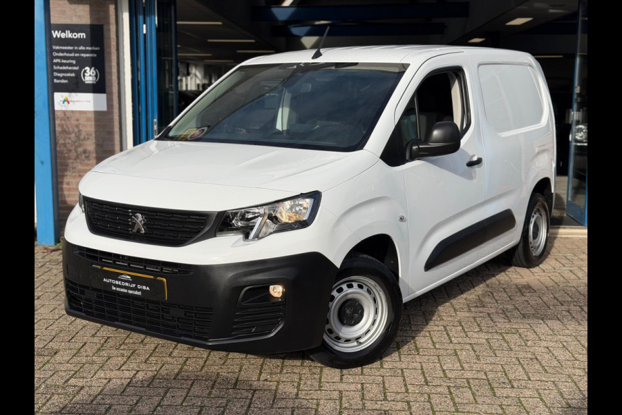 Peugeot Partner 1.2 PureTech Premium 2022 WIT NAVI AIRCO BTW