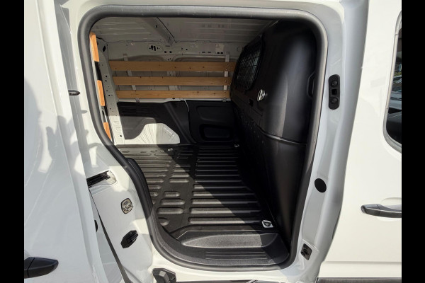 Peugeot Partner 1.2 PureTech Premium 2022 WIT NAVI AIRCO BTW