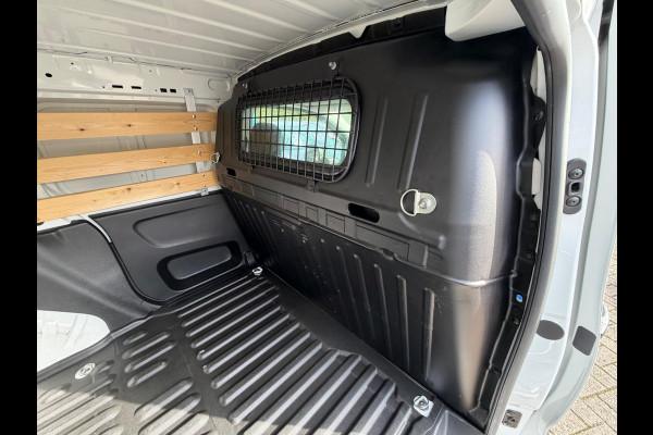 Peugeot Partner 1.2 PureTech Premium 2022 WIT NAVI AIRCO BTW