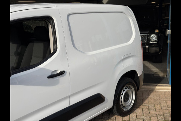 Peugeot Partner 1.2 PureTech Premium 2022 WIT NAVI AIRCO BTW