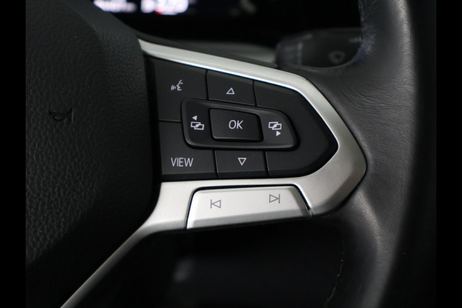 Volkswagen Golf 1.0 TSI Golf | Apple Carplay/Android Auto | Parkeersensoren Voor & Achter |