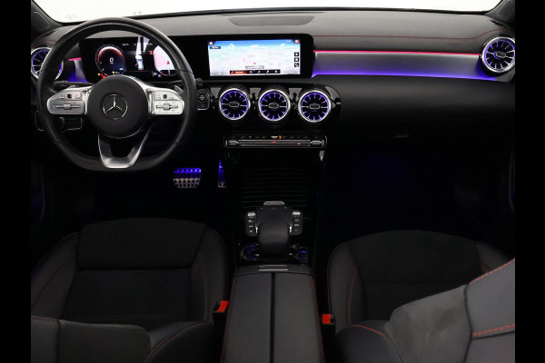 Mercedes-Benz CLA-Klasse Shooting Brake 200 Business Solution AMG Automaat | Wide-Screen | Schuif-/Kanteldak | Navigatie | Camera |
