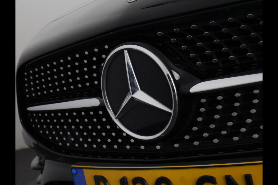 Mercedes-Benz CLA-Klasse Shooting Brake 200 Business Solution AMG Automaat | Wide-Screen | Schuif-/Kanteldak | Navigatie | Camera |