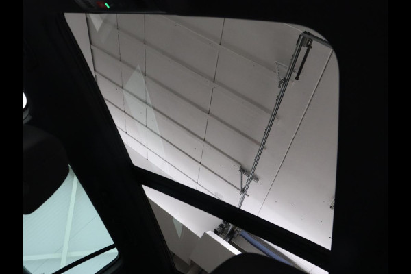 Volkswagen Tiguan 1.5 TSI R Line | Panoramadak | Stoelverwarming | Carplay | Massage | Dynaudio | Keyless | Full LED | Active Info Display | Navigatie | Parkeerhulp