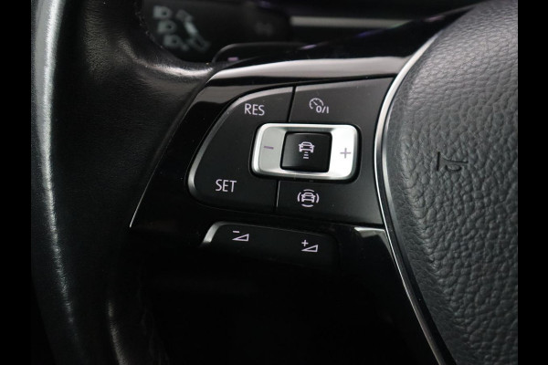 Volkswagen Tiguan 1.5 TSI R Line | Panoramadak | Stoelverwarming | Carplay | Massage | Dynaudio | Keyless | Full LED | Active Info Display | Navigatie | Parkeerhulp