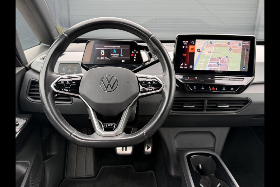 Volkswagen ID.3 First Plus 58 kWh Navi,Camera,Pdc V+A,Stoelverwarming,Lm velgen,N.A.P,Apk tot 11-2026