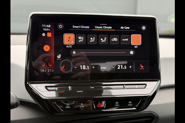 Volkswagen ID.3 First Plus 58 kWh Navi,Camera,Pdc V+A,Stoelverwarming,Lm velgen,N.A.P,Apk tot 11-2026