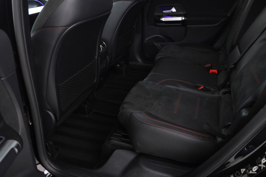 Mercedes-Benz Glb 180 AMG Line 7p. Automaat, 7 Persoons, Navigatie, etc.