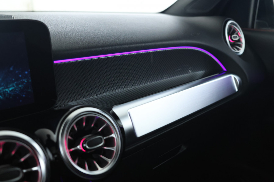 Mercedes-Benz Glb 180 AMG Line 7p. Automaat, 7 Persoons, Navigatie, etc.