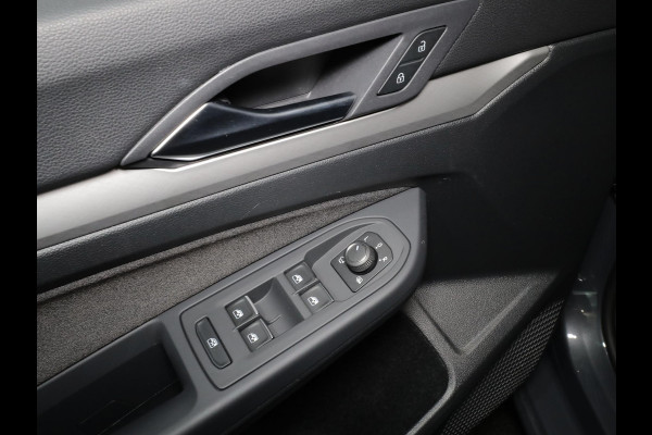 Volkswagen Golf 1.5 eTSI Life Edition 116 pk Automaat (DSG) | Verlengde garantie | Navigatie via App | Panoramadak | Parkeersensoren | Achteruitrijcamera | Matrix LED koplampen | Stoelverwarming |