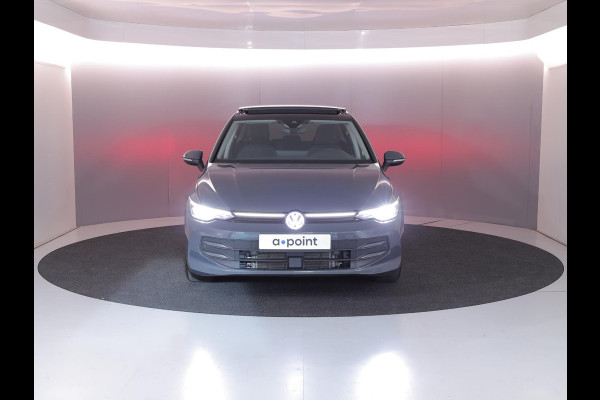 Volkswagen Golf 1.5 eTSI Life Edition 116 pk Automaat (DSG) | Verlengde garantie | Navigatie via App | Panoramadak | Parkeersensoren | Achteruitrijcamera | Matrix LED koplampen | Stoelverwarming |