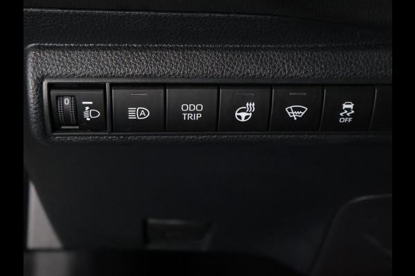 Toyota Corolla Hybrid 140 Business | Stuur-/& Stoelverwarming | Apple Carplay & AndroidAUTO | Navigatie