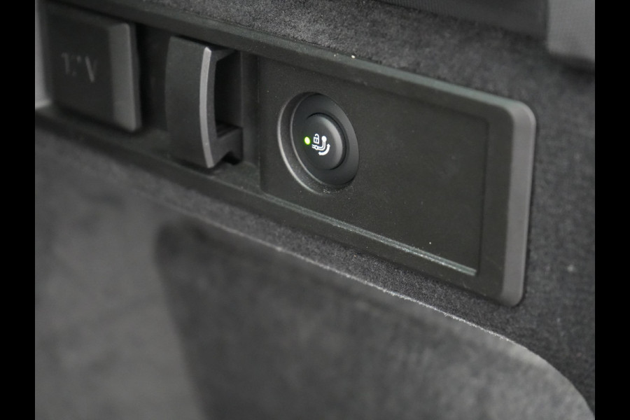 BMW 3 Serie Touring 330e M Sport Plug In Hybrid 293pk Dealer O.H. PHEV | Trekhaak Af Fabriek | Sfeerverlichting | Alcantara Sporstoelen Verwarmd | Apple Carplay | Navigatie | Virtual | Cruise Control | DAB |