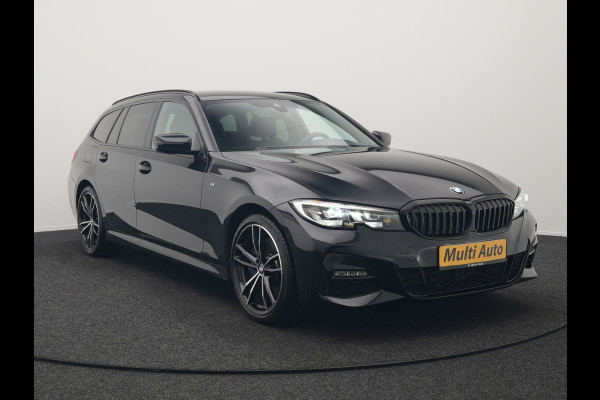 BMW 3 Serie Touring 330e M Sport Plug In Hybrid 293pk Dealer O.H. PHEV | Trekhaak Af Fabriek | Sfeerverlichting | Alcantara Sporstoelen Verwarmd | Apple Carplay | Navigatie | Virtual | Cruise Control | DAB |