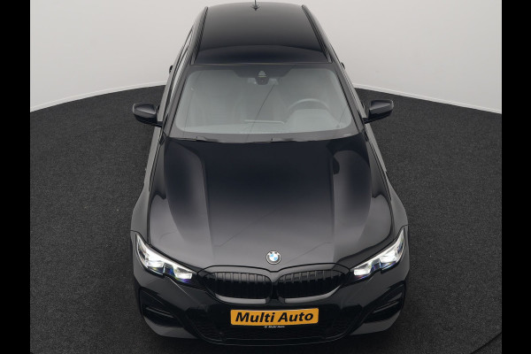 BMW 3 Serie Touring 330e M Sport Plug In Hybrid 293pk Dealer O.H. PHEV | Trekhaak Af Fabriek | Sfeerverlichting | Alcantara Sporstoelen Verwarmd | Apple Carplay | Navigatie | Virtual | Cruise Control | DAB |