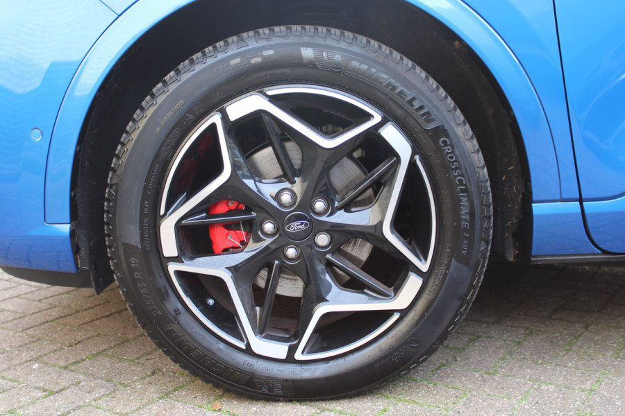 Ford Kuga 2.5 PHEV ST-Line X | Panoramadak | AGR | B&O | Head-up | Trekhaak | Actieweken 1 t/m 15 november!