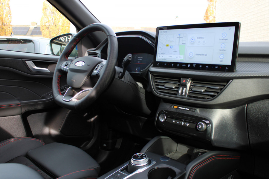 Ford Kuga 2.5 PHEV ST-Line X | Panoramadak | AGR | B&O | Head-up | Trekhaak | Actieweken 1 t/m 15 november!