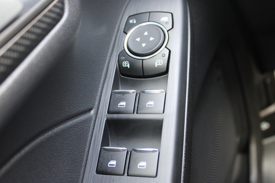 Ford Kuga 2.5 PHEV ST-Line X | Panoramadak | AGR | B&O | Head-up | Trekhaak | Actieweken 1 t/m 15 november!