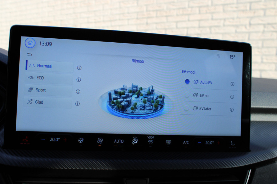 Ford Kuga 2.5 PHEV ST-Line X | Panoramadak | AGR | B&O | Head-up | Trekhaak | Actieweken 1 t/m 15 november!