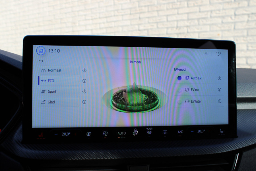 Ford Kuga 2.5 PHEV ST-Line X | Panoramadak | AGR | B&O | Head-up | Trekhaak | Actieweken 1 t/m 15 november!