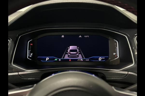 Volkswagen T-Roc 1.5 TSI | R-LINE | VIRTUAL DASH | PANO | SILVERWHITE