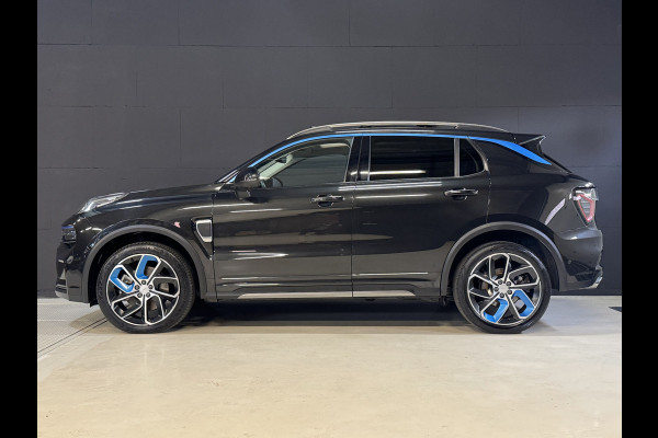 Lynk & Co 01 1.5 | Panoramadak | Adaptive cruise | Camera | Stoelverwarming | Carplay | Sfeerverlichting