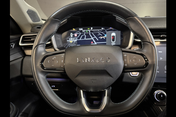 Lynk & Co 01 1.5 | Panoramadak | Adaptive cruise | Camera | Stoelverwarming | Carplay | Sfeerverlichting