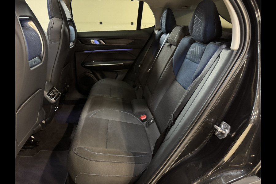 Lynk & Co 01 1.5 | Panoramadak | Adaptive cruise | Camera | Stoelverwarming | Carplay | Sfeerverlichting