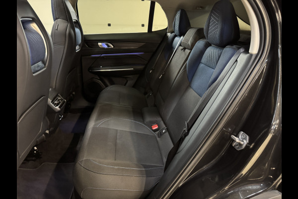 Lynk & Co 01 1.5 | Panoramadak | Adaptive cruise | Camera | Stoelverwarming | Carplay | Sfeerverlichting