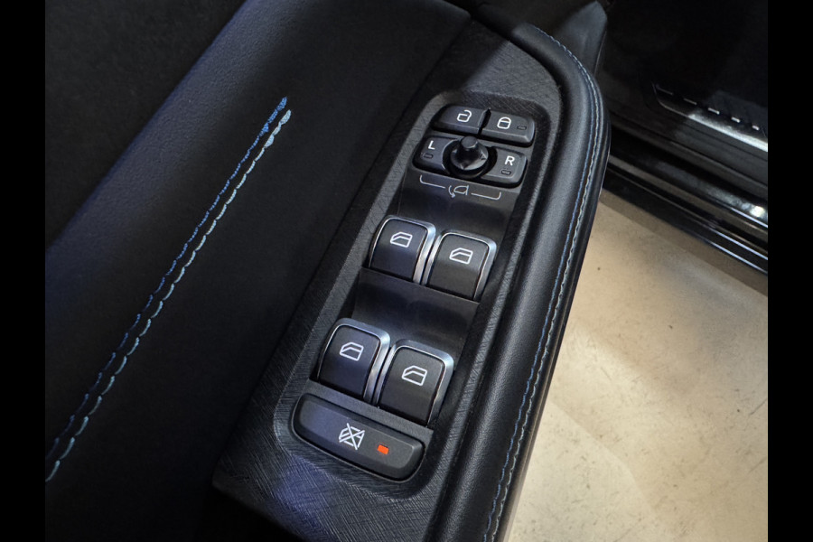 Lynk & Co 01 1.5 | Panoramadak | Adaptive cruise | Camera | Stoelverwarming | Carplay | Sfeerverlichting