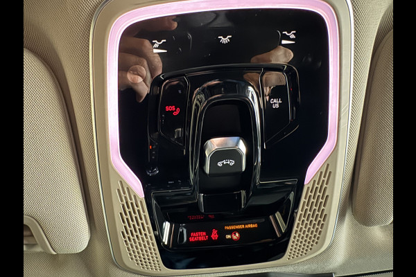 Lynk & Co 01 1.5 | Panoramadak | Adaptive cruise | Camera | Stoelverwarming | Carplay | Sfeerverlichting