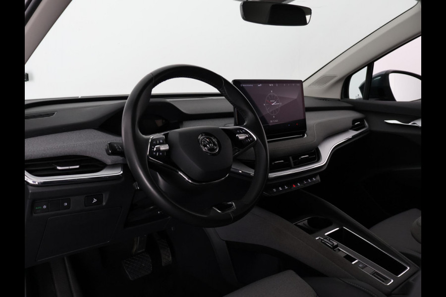 Škoda ENYAQ iV 80 (204PK) ACCU 93%! BEREIK 537KM GARANTIE 4-2031 BLACKLINE. NAVIGATIE . STUURWIEL VERWARMD . PARKEERSENSOREN VOOR & ACHTER .