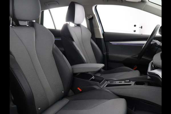 Škoda ENYAQ iV 80 (204PK) ACCU 93%! BEREIK 537KM GARANTIE 4-2031 BLACKLINE. NAVIGATIE . STUURWIEL VERWARMD . PARKEERSENSOREN VOOR & ACHTER .