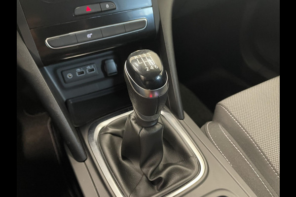 Renault MEGANE Estate 1.3 TCe 140 Equilibre Navigatie Apple Carplay/Android Auto Parkeersensoren Cruise Control Ledverlichting Climate Control