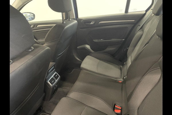 Renault MEGANE Estate 1.3 TCe 140 Equilibre Navigatie Apple Carplay/Android Auto Parkeersensoren Cruise Control Ledverlichting Climate Control