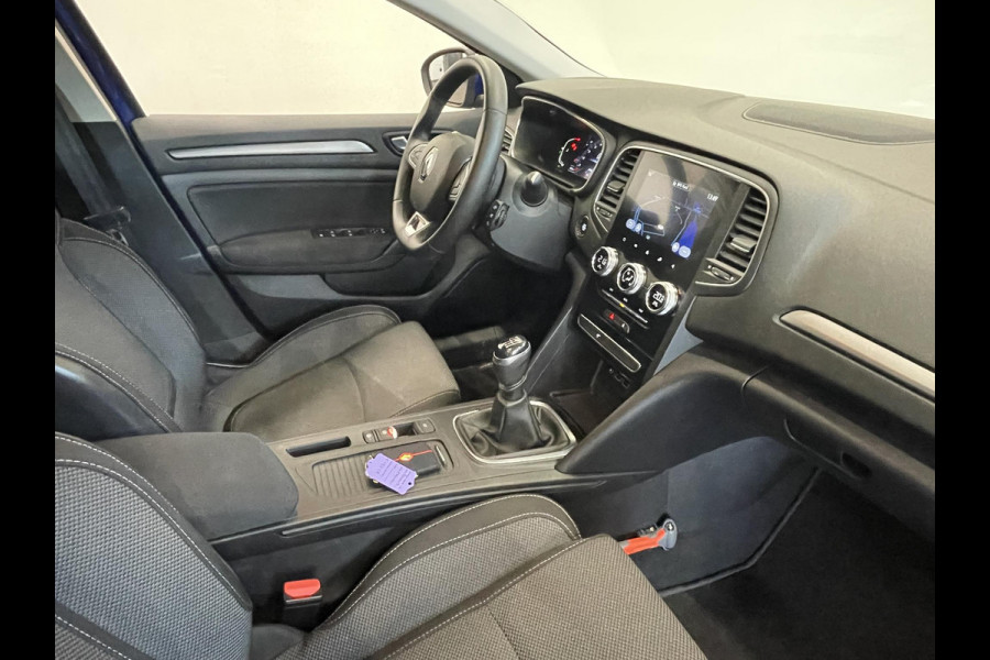 Renault MEGANE Estate 1.3 TCe 140 Equilibre Navigatie Apple Carplay/Android Auto Parkeersensoren Cruise Control Ledverlichting Climate Control