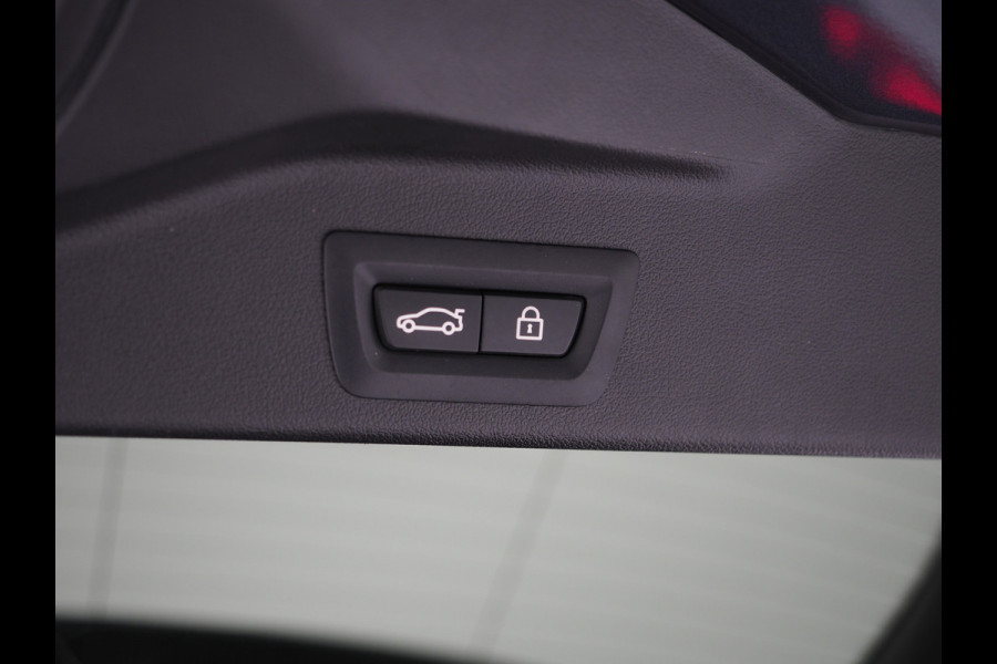 BMW X5 xDrive45e M-Sport Shadow | Panoramadak | Skylounge | Harman/Kardon | 360 | LaserLED | Trekhaak