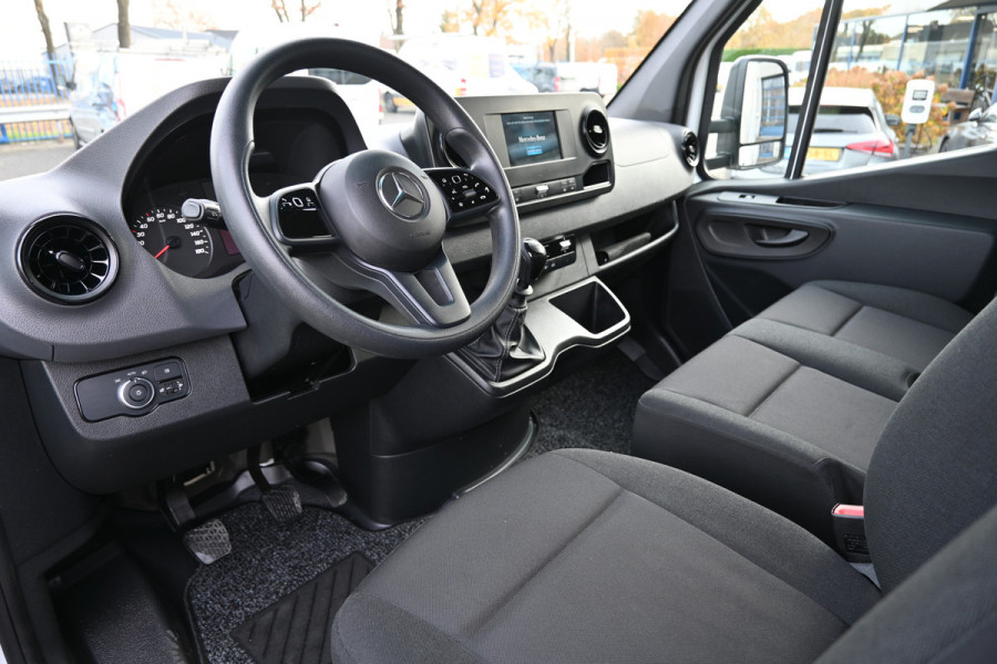 Mercedes-Benz Sprinter 515 CDI L3 Bakwagen met laadklep Dhollandia klep, MBUX met Apple Carplay/Android Auto