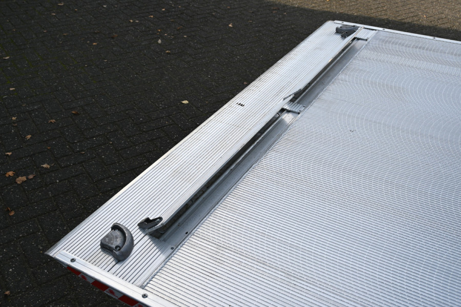 Mercedes-Benz Sprinter 515 CDI L3 Bakwagen met laadklep Dhollandia klep, MBUX met Apple Carplay/Android Auto